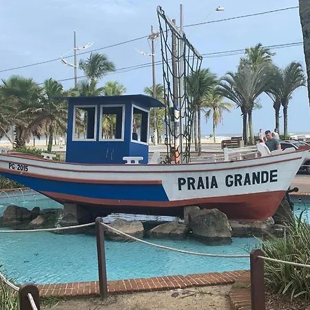 Apartamento Praia Grande: Spacious Beachfront Comfort with High-Speed Wi-Fi Exterior photo
